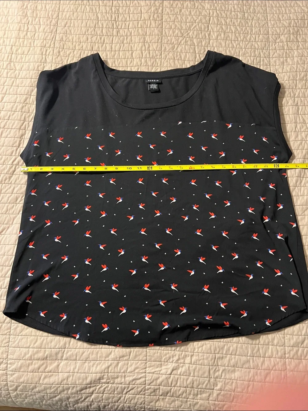 Two torrid Tops Size 1 - Short Sleeve Bicycle Print & Sleeveless Bird Print - Picture 12 of 15